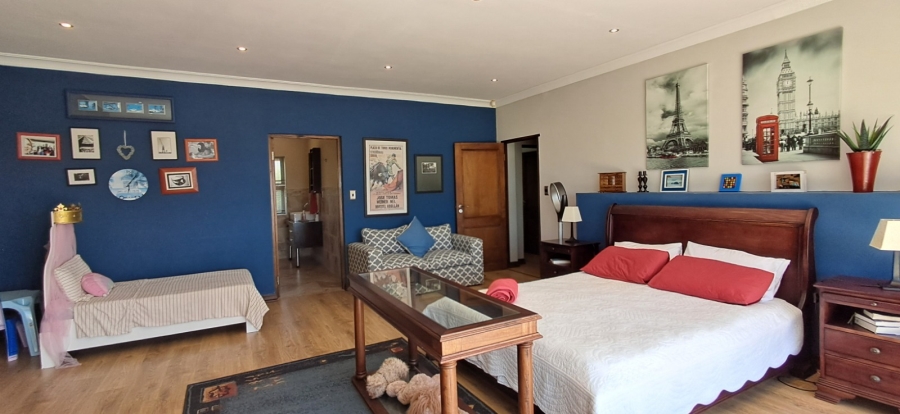 4 Bedroom Property for Sale in Jeffreys Bay Central Eastern Cape